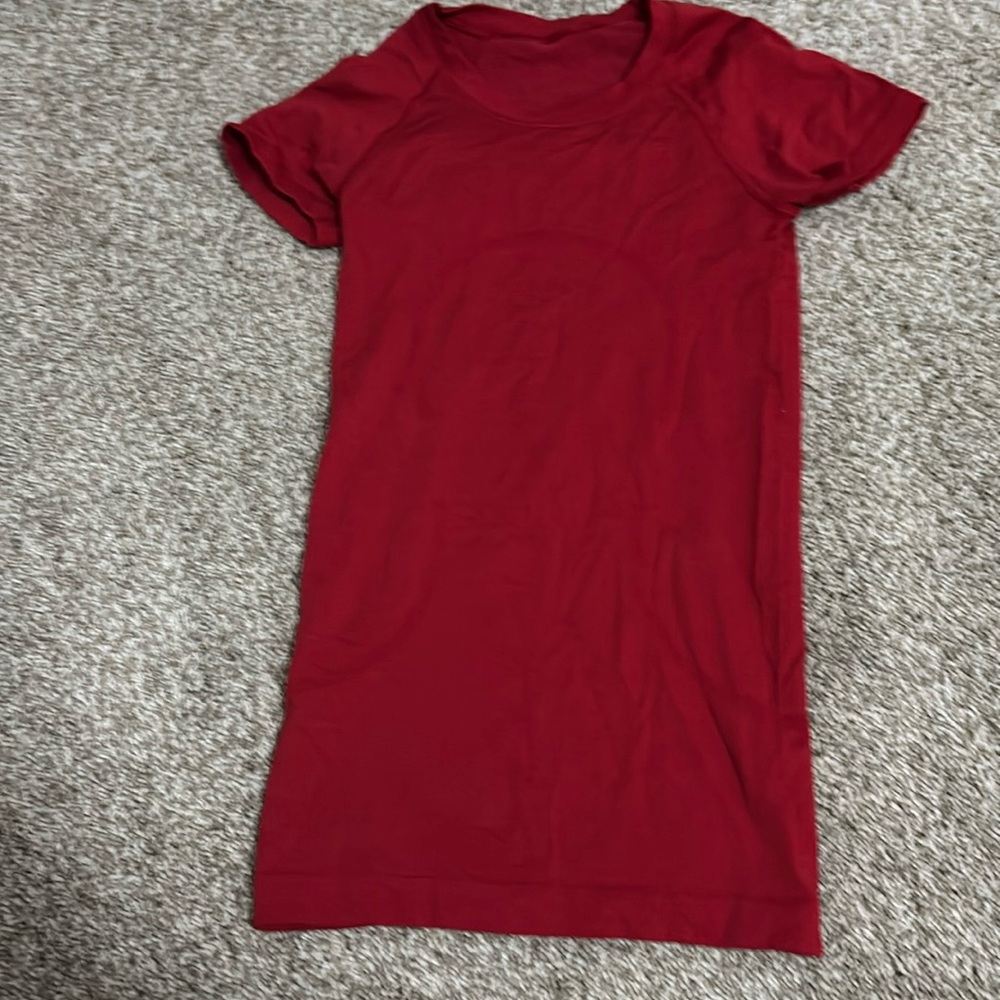 lululemon red swiftly tech